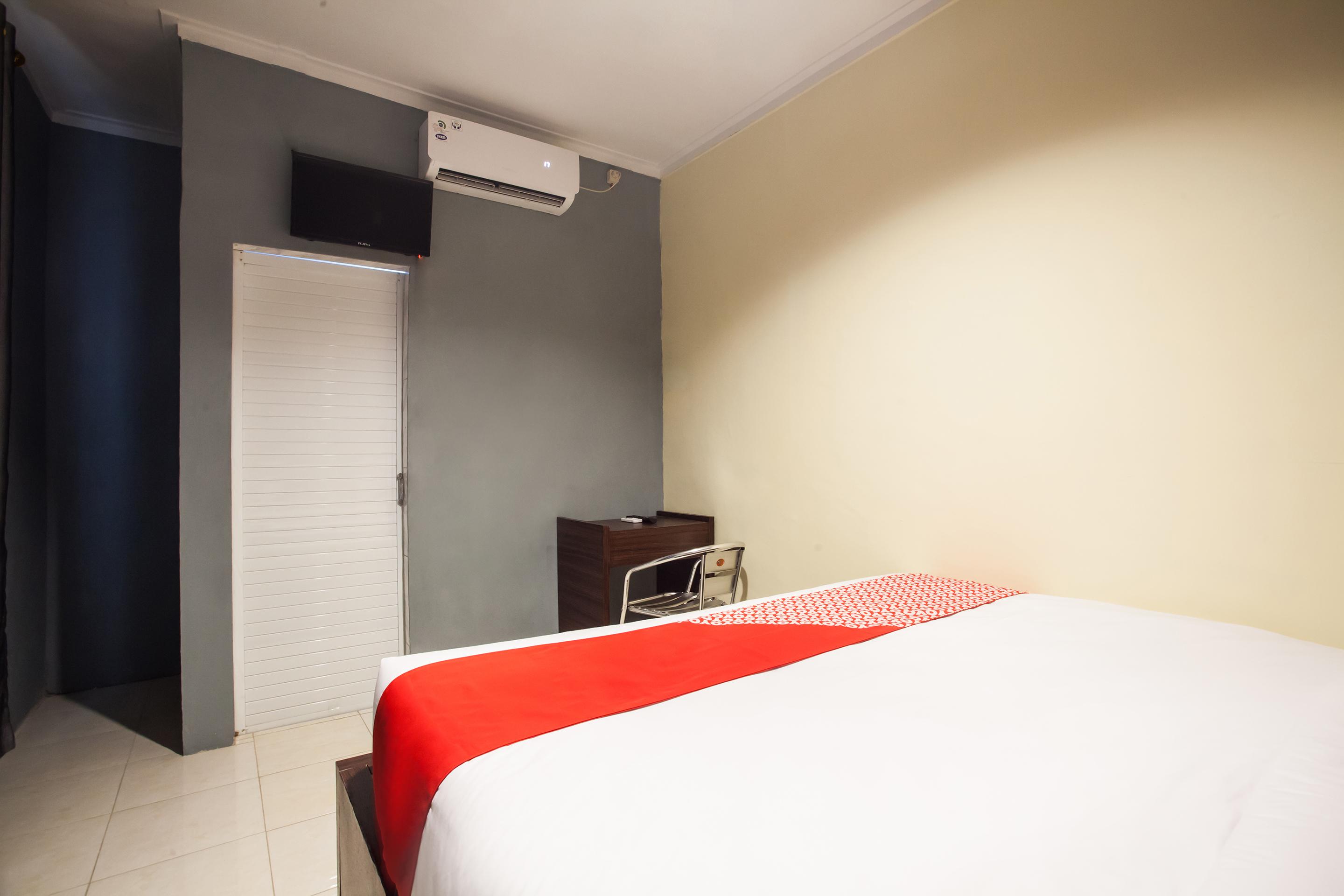 โอโย 990 สเตเดียน เรสซิเดนซ์ ชาเรียะห์ Hotel เมดาน ภายนอก รูปภาพ